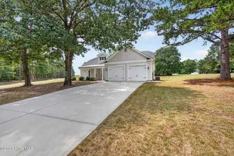 507 Summer Lakes Drive