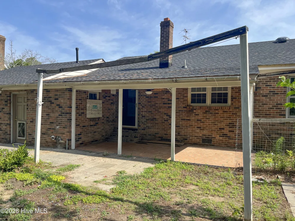 1005 W Queen Street Edenton, NC 27932