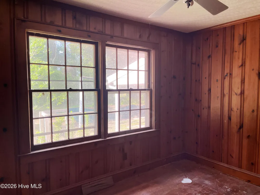 1005 W Queen Street Edenton, NC 27932