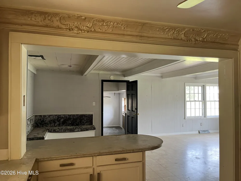 1005 W Queen Street Edenton, NC 27932