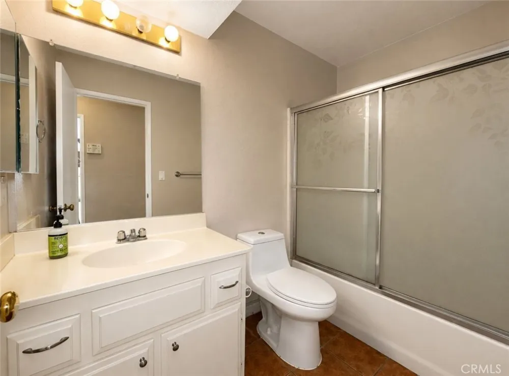 230 Oranut Lane La Puente, CA 91746