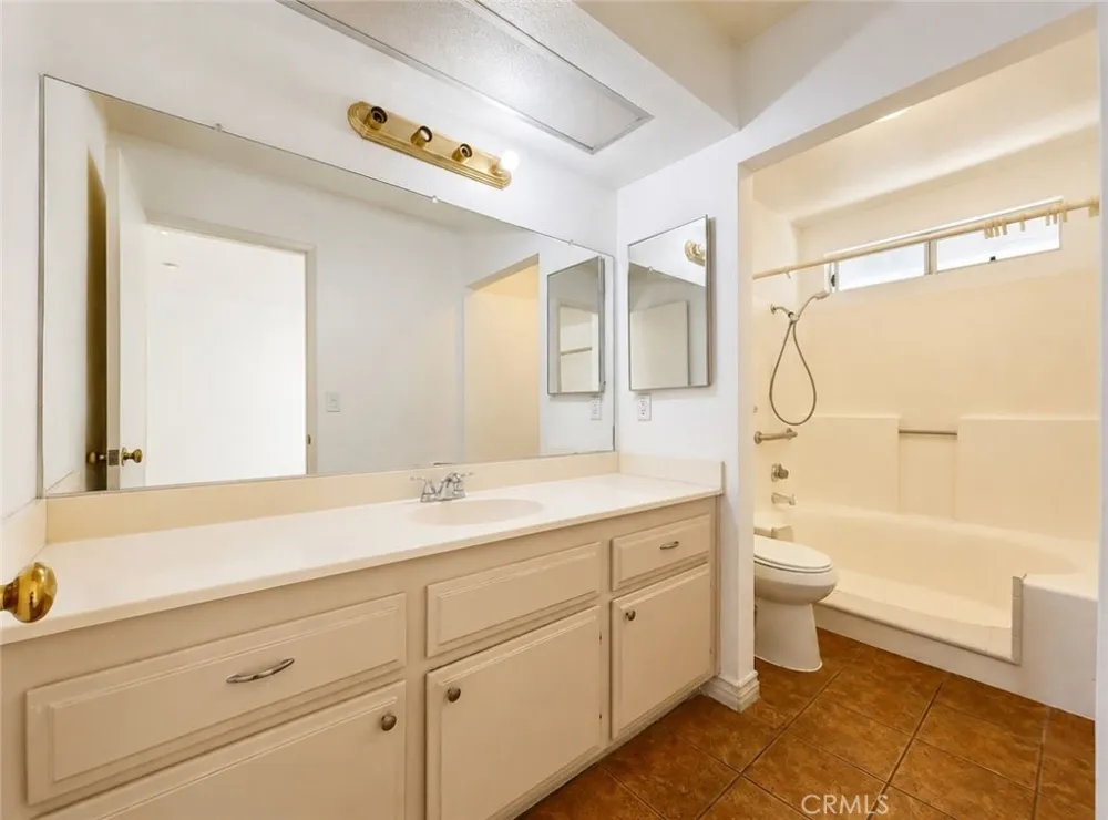 230 Oranut Lane La Puente, CA 91746