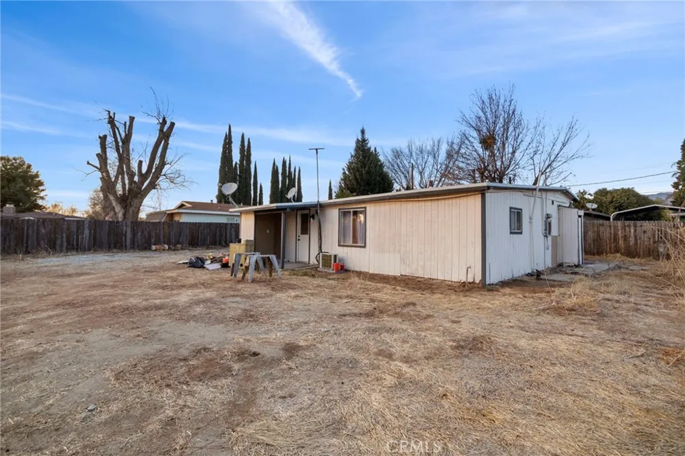 40041 Dutton Cherry Valley, CA 92223