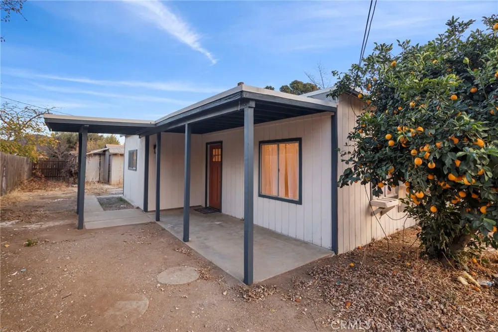 40041 Dutton Cherry Valley, CA 92223