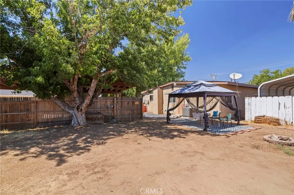 40041 Dutton Cherry Valley, CA 92223