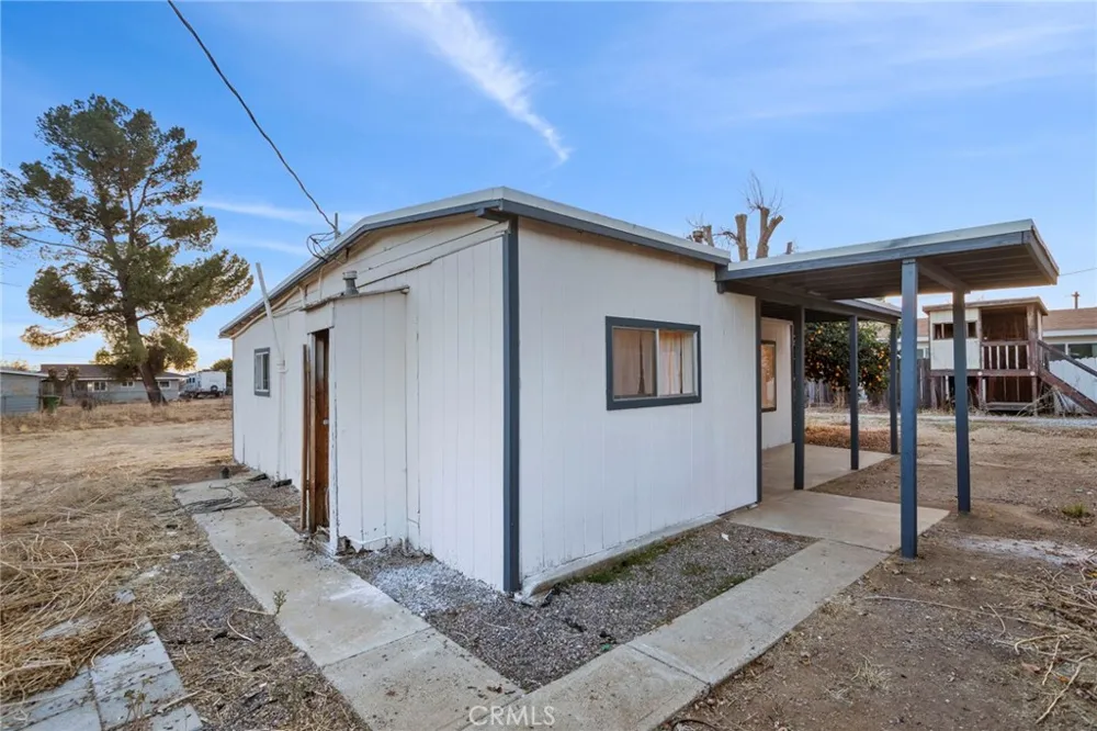 40041 Dutton Cherry Valley, CA 92223