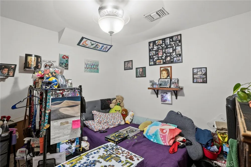 40041 Dutton Cherry Valley, CA 92223