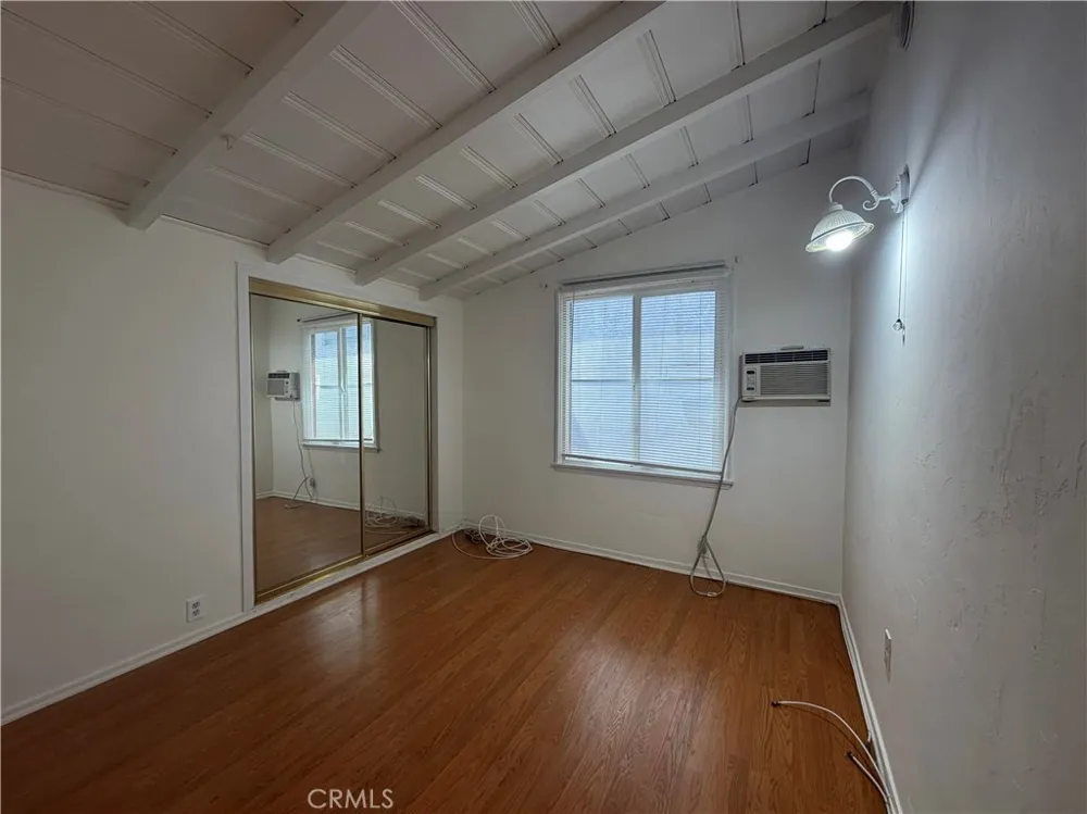 5646 Farmdale Avenue North Hollywood, CA 91601