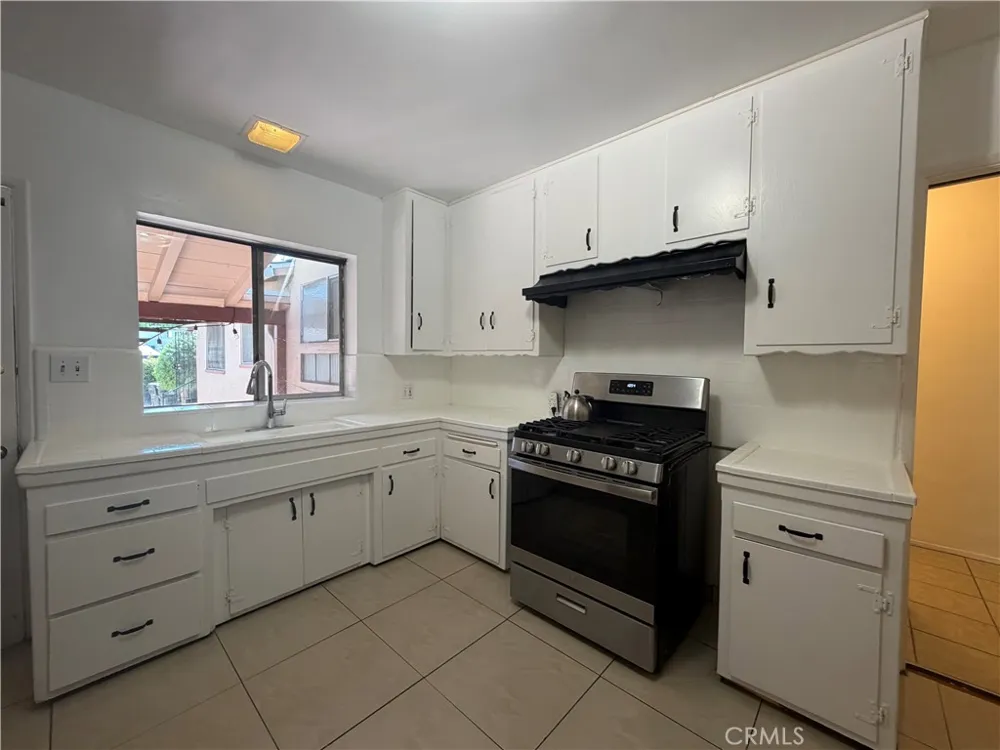 5646 Farmdale Avenue North Hollywood, CA 91601