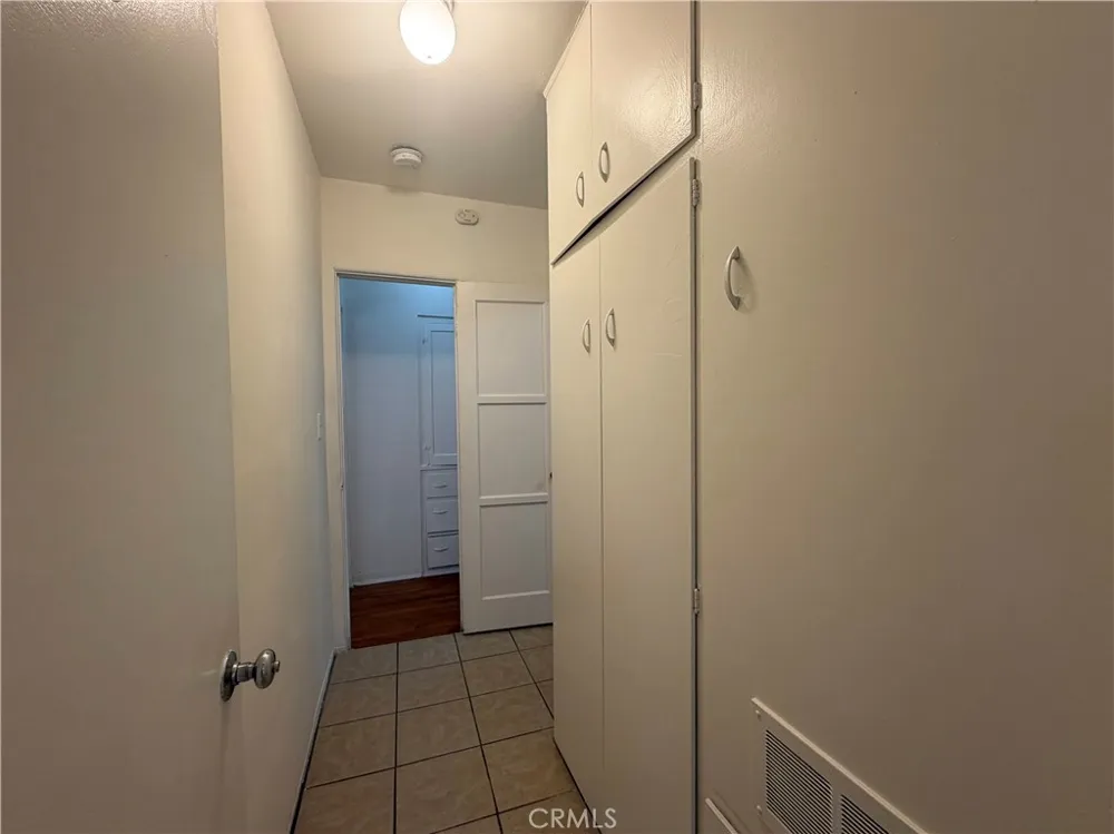 5646 Farmdale Avenue North Hollywood, CA 91601
