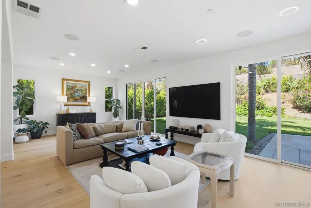 5534 Nanday Court Oceanside, CA 92057
