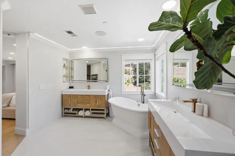 5534 Nanday Court Oceanside, CA 92057