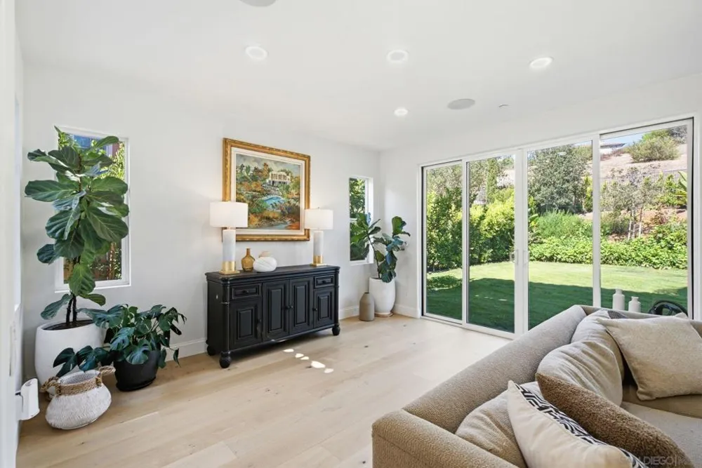 5534 Nanday Court Oceanside, CA 92057
