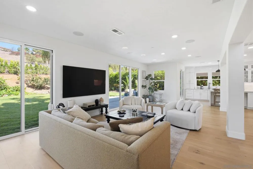 5534 Nanday Court Oceanside, CA 92057