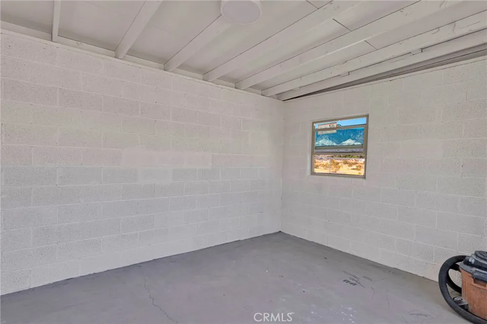 36115 Sutter Lucerne Valley, CA 92356