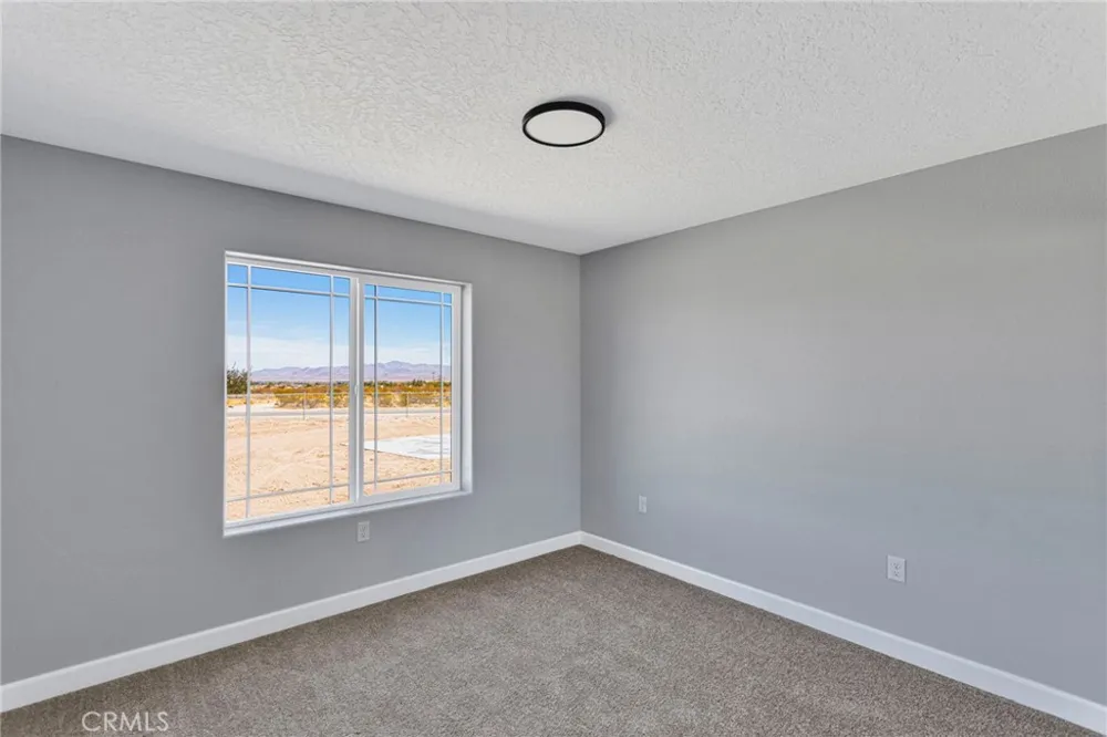 36115 Sutter Lucerne Valley, CA 92356