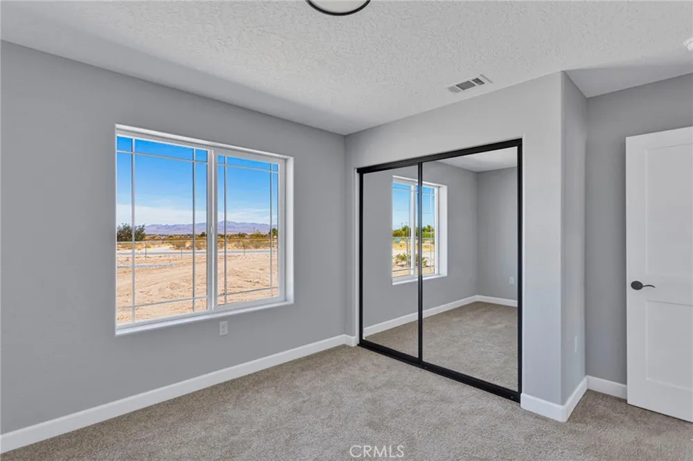 36115 Sutter Lucerne Valley, CA 92356