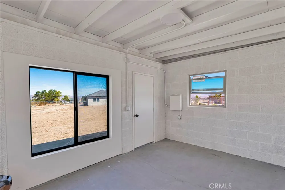 36115 Sutter Lucerne Valley, CA 92356