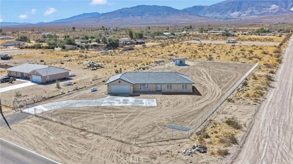 36115 Sutter Lucerne Valley, CA 92356