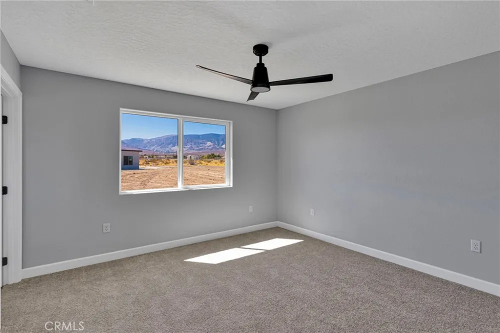 36115 Sutter Lucerne Valley, CA 92356