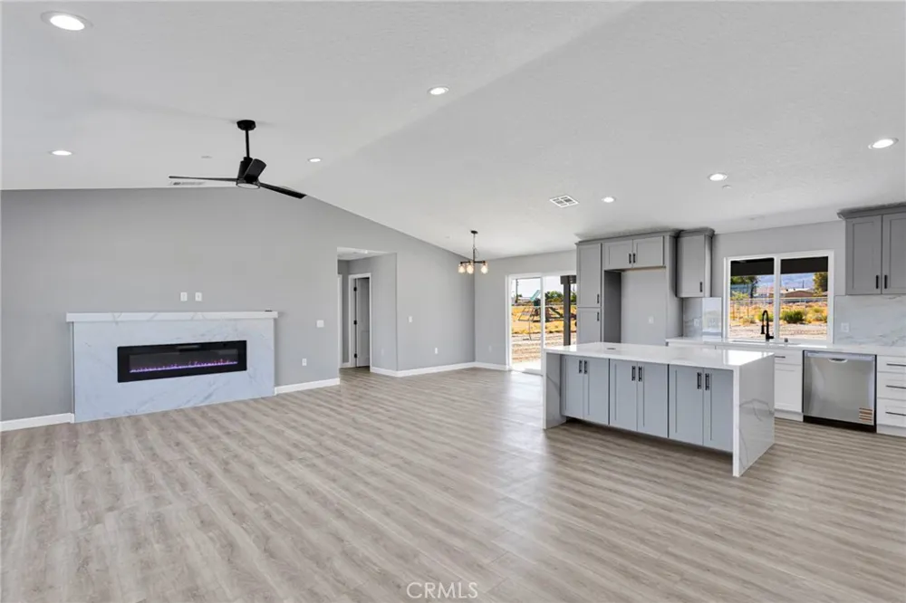 36115 Sutter Lucerne Valley, CA 92356