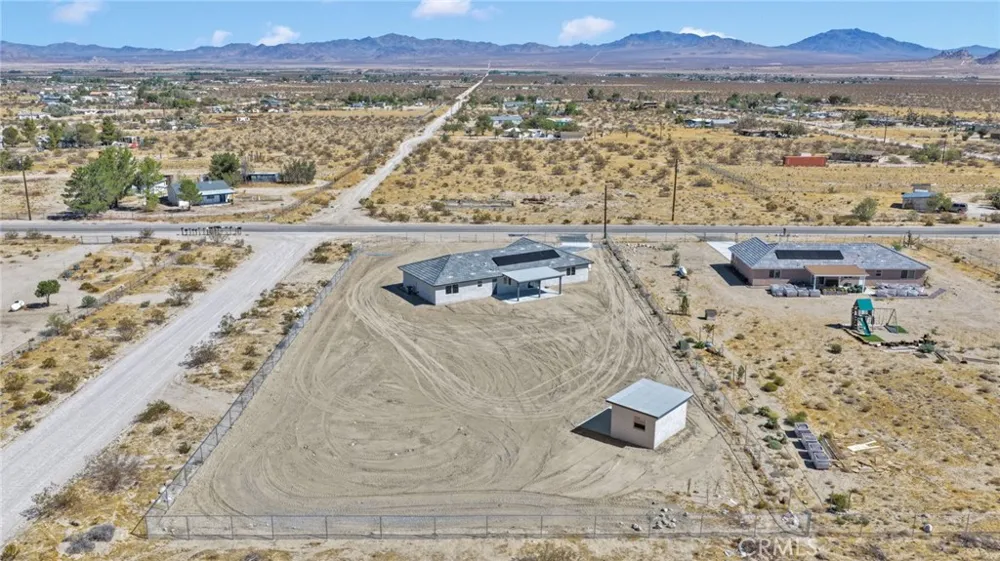 36115 Sutter Lucerne Valley, CA 92356