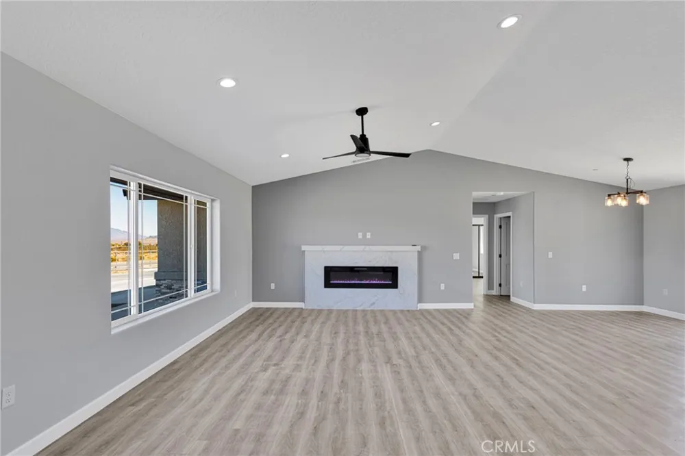 36115 Sutter Lucerne Valley, CA 92356