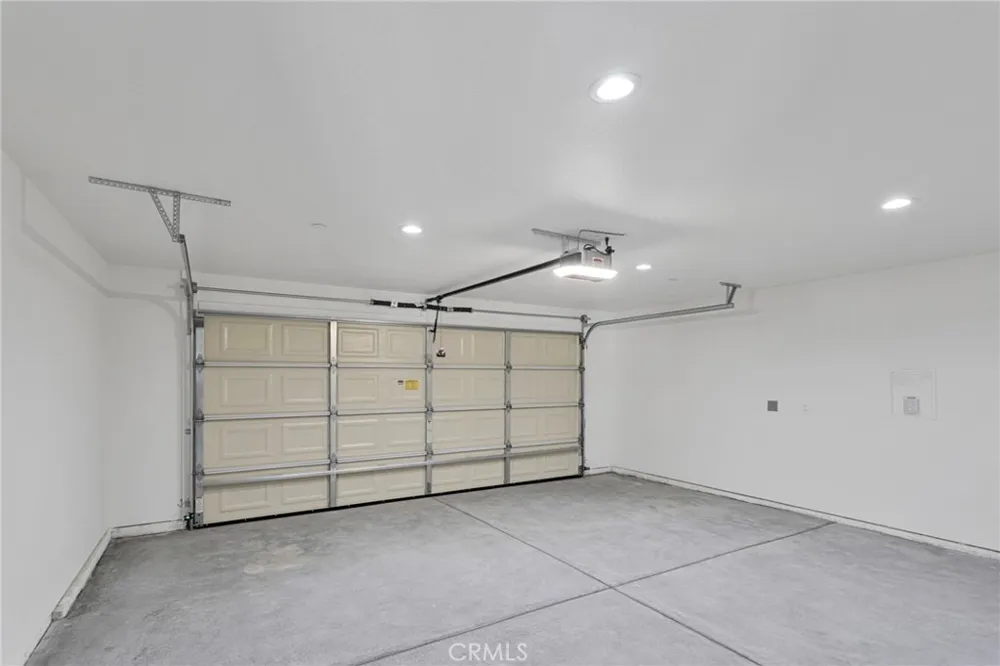 36115 Sutter Lucerne Valley, CA 92356