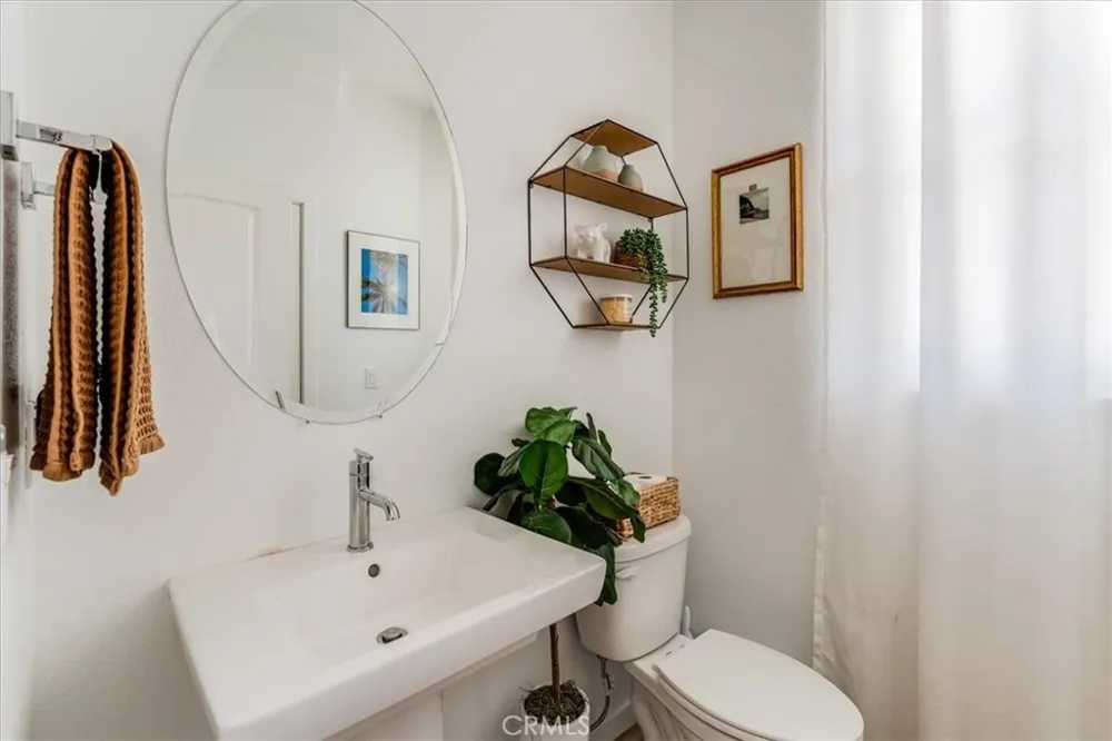 102 Earthwood San Luis Obispo, CA 93401