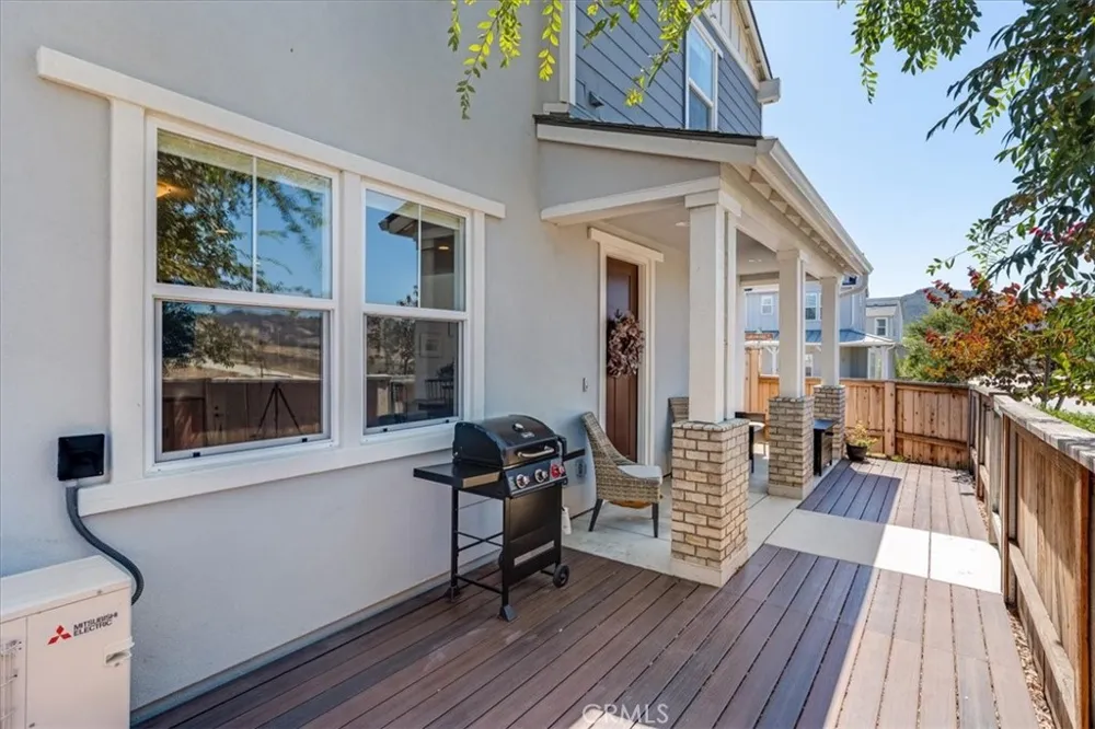 102 Earthwood San Luis Obispo, CA 93401