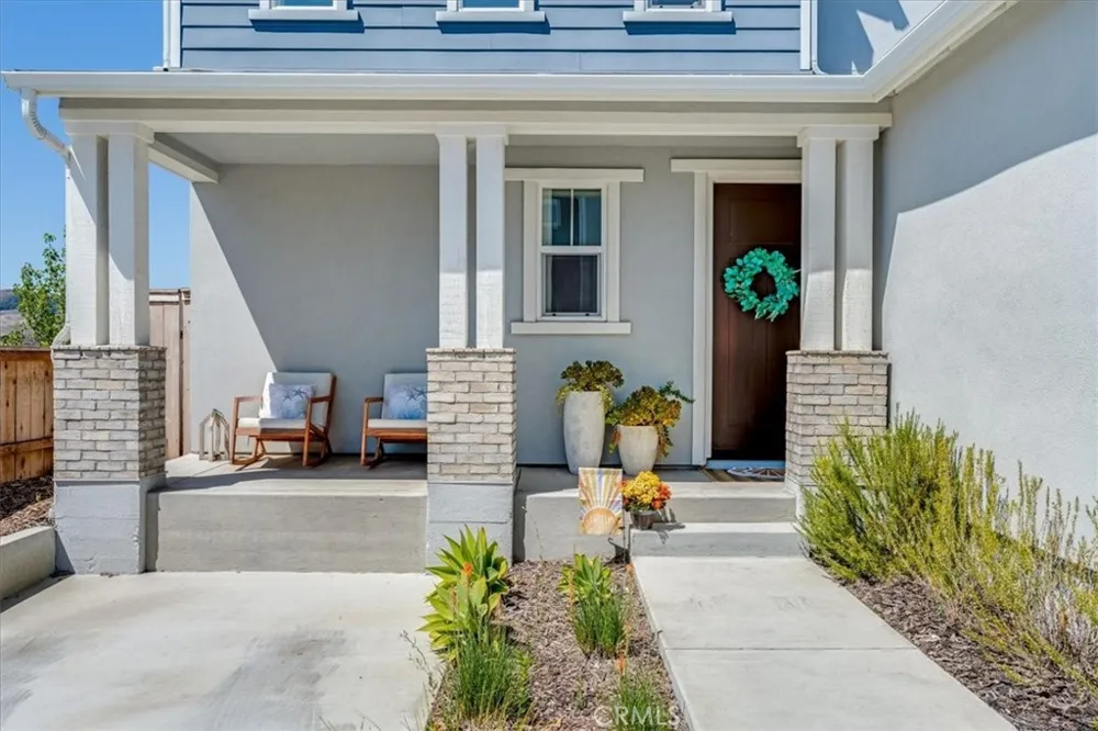 102 Earthwood San Luis Obispo, CA 93401