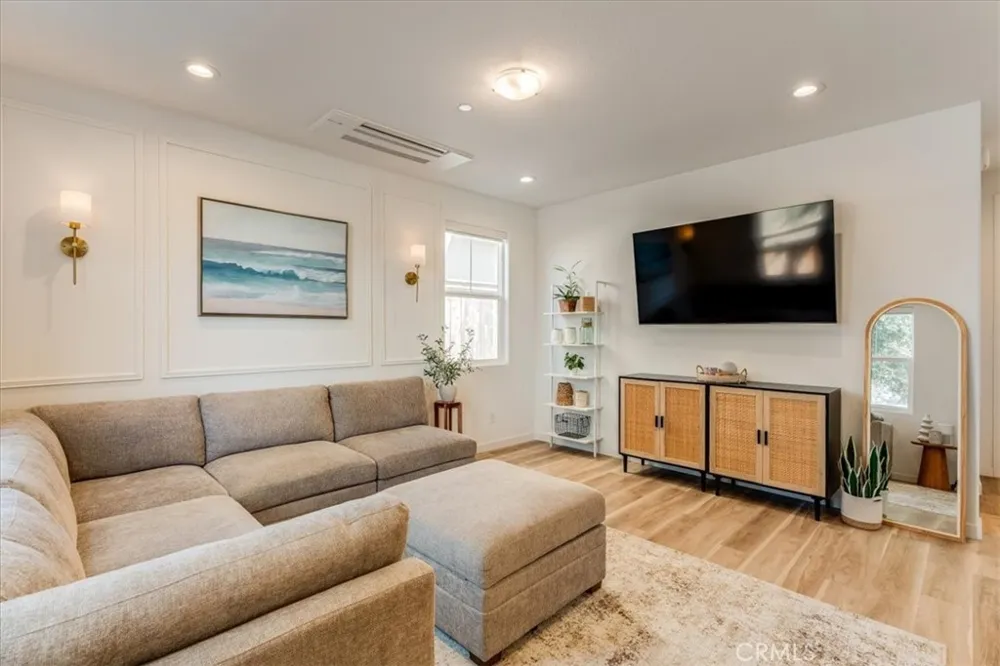 102 Earthwood San Luis Obispo, CA 93401