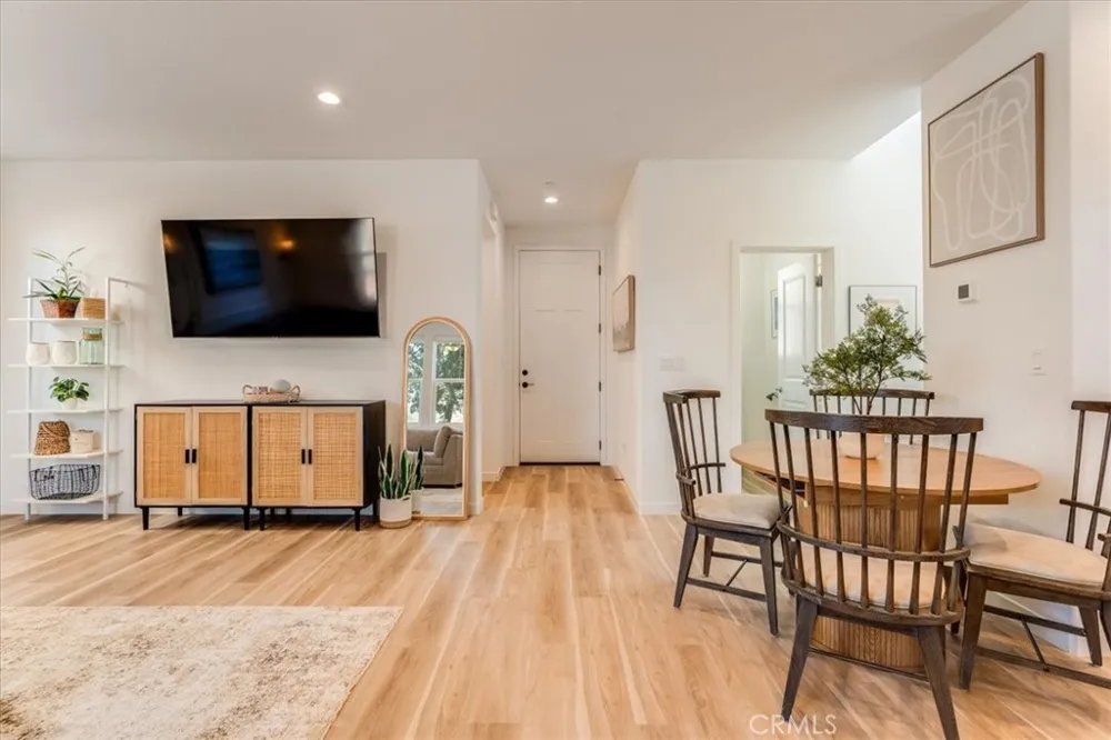 102 Earthwood San Luis Obispo, CA 93401