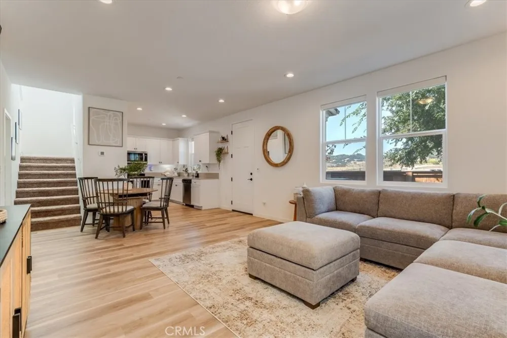 102 Earthwood San Luis Obispo, CA 93401