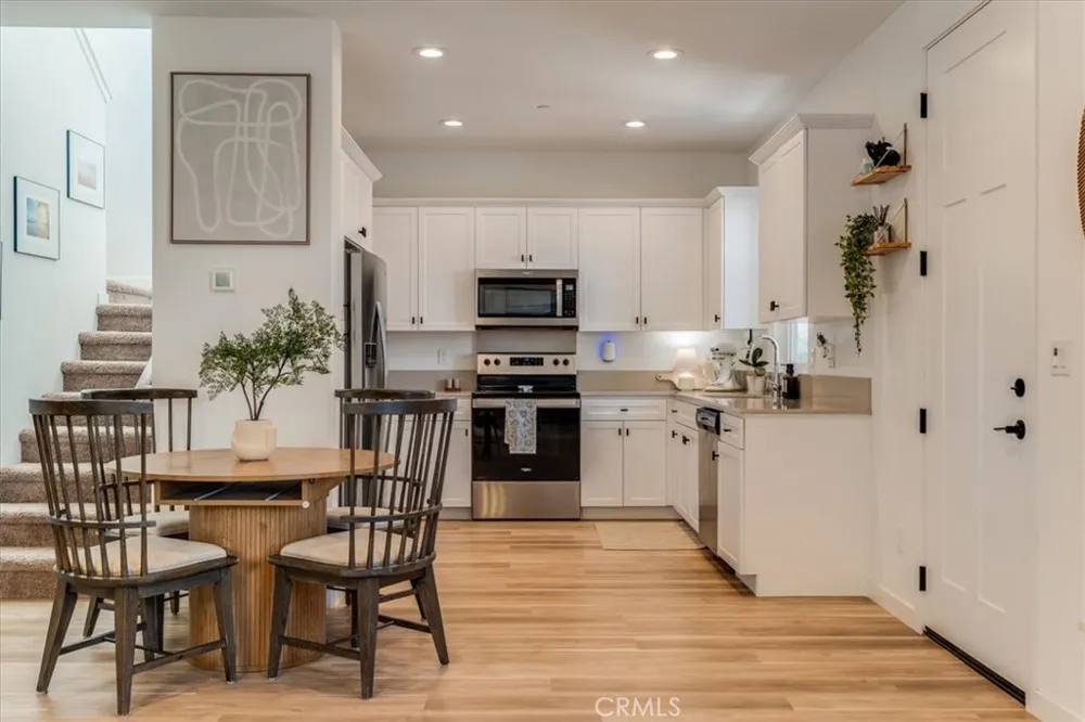 102 Earthwood San Luis Obispo, CA 93401