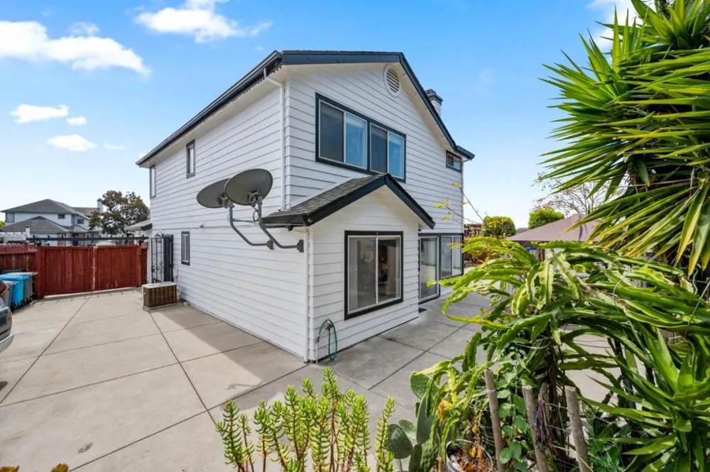 106 Carousel Drive Vallejo, CA 94589