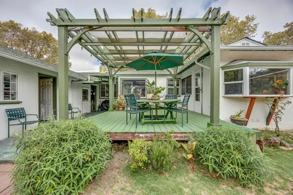 754 Grant Avenue San Lorenzo, CA 94580