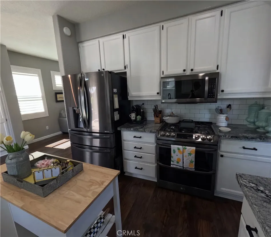 31106 El Torito Court Temecula, CA 92592