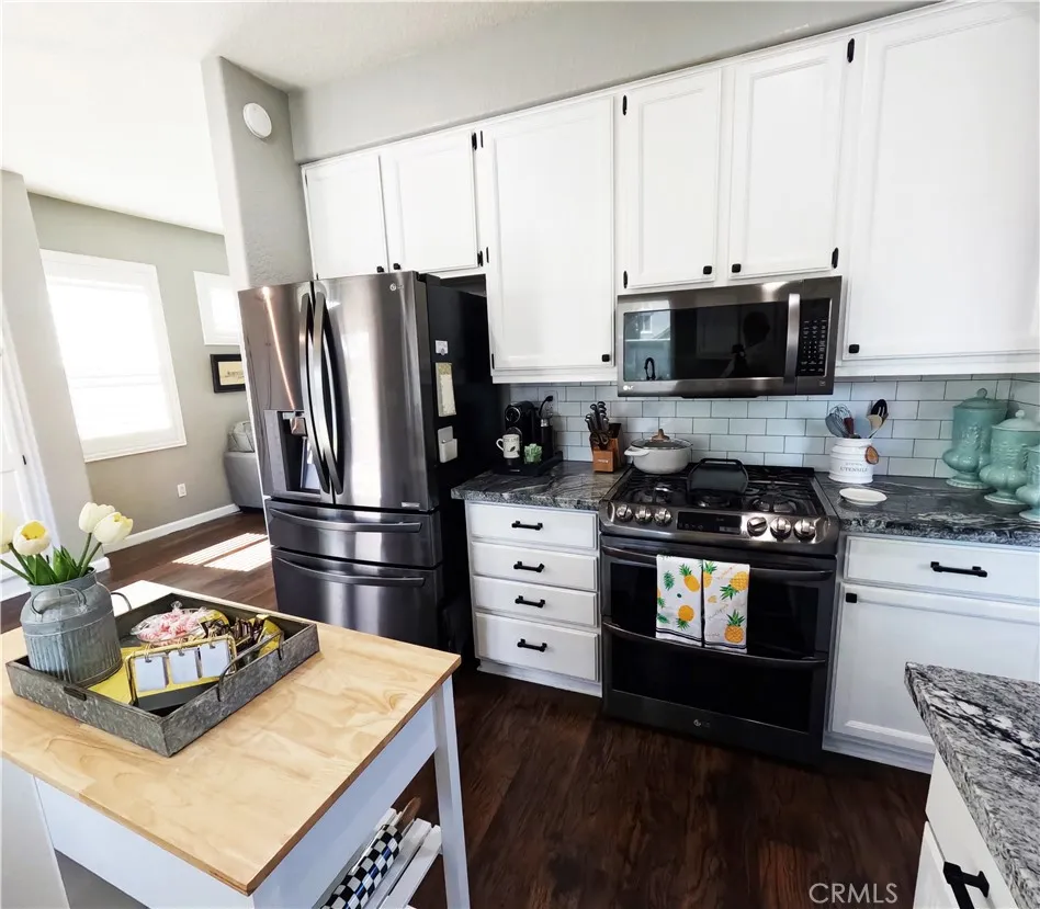 31106 El Torito Court Temecula, CA 92592