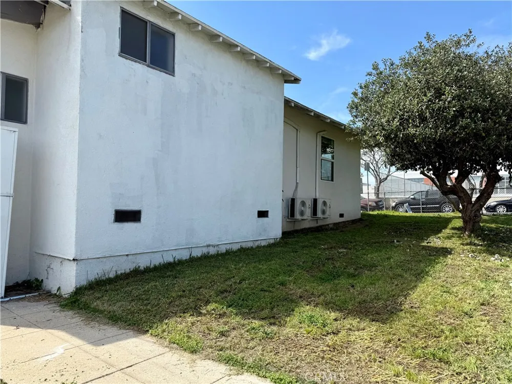460 S Mott Street Los Angeles, CA 90033