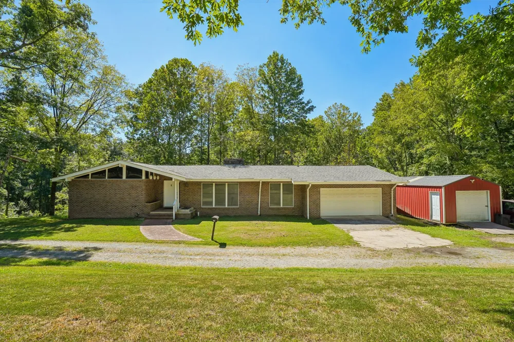 1071 Simms Heights Rd Kingston Springs, TN 37082