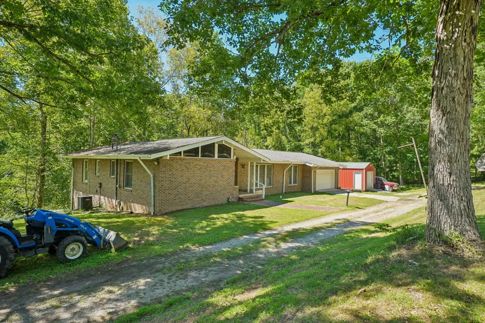 1071 Simms Heights Rd Kingston Springs, TN 37082
