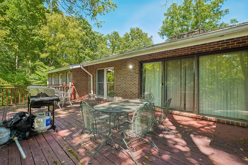 1071 Simms Heights Rd Kingston Springs, TN 37082