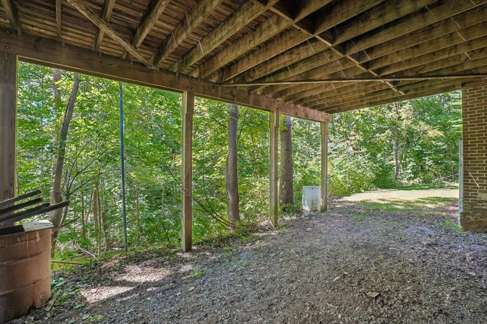 1071 Simms Heights Rd Kingston Springs, TN 37082