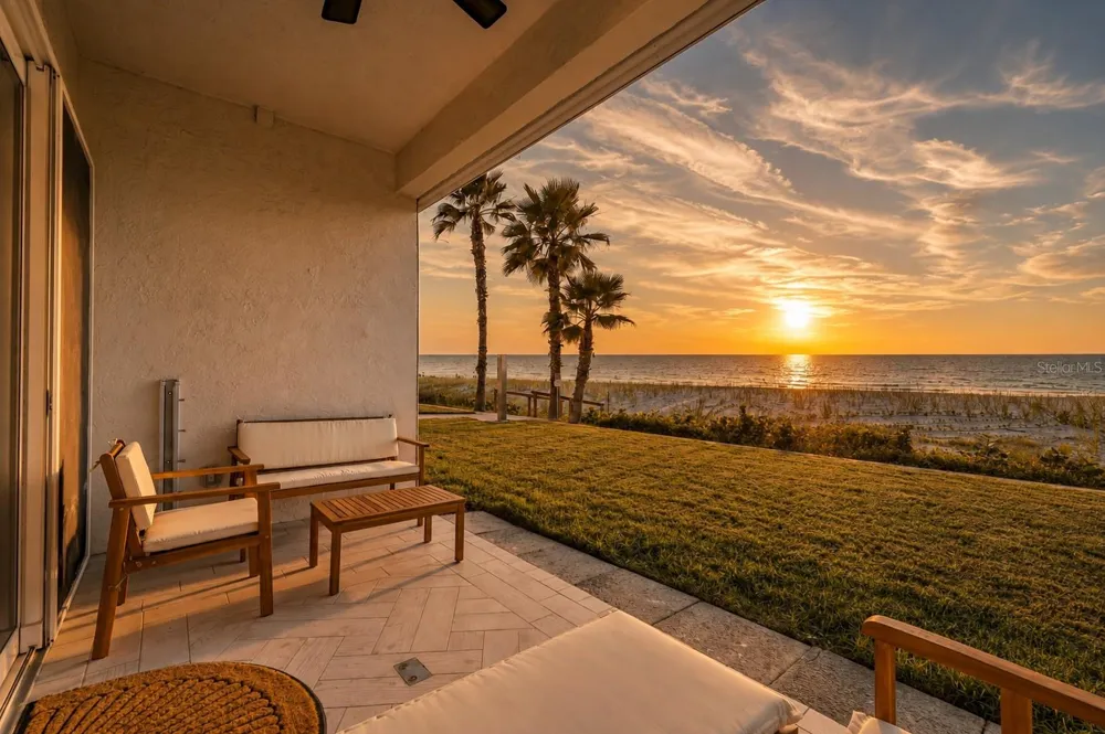 2900 GULF BOULEVARD #108 Belleair Beach, FL 33786