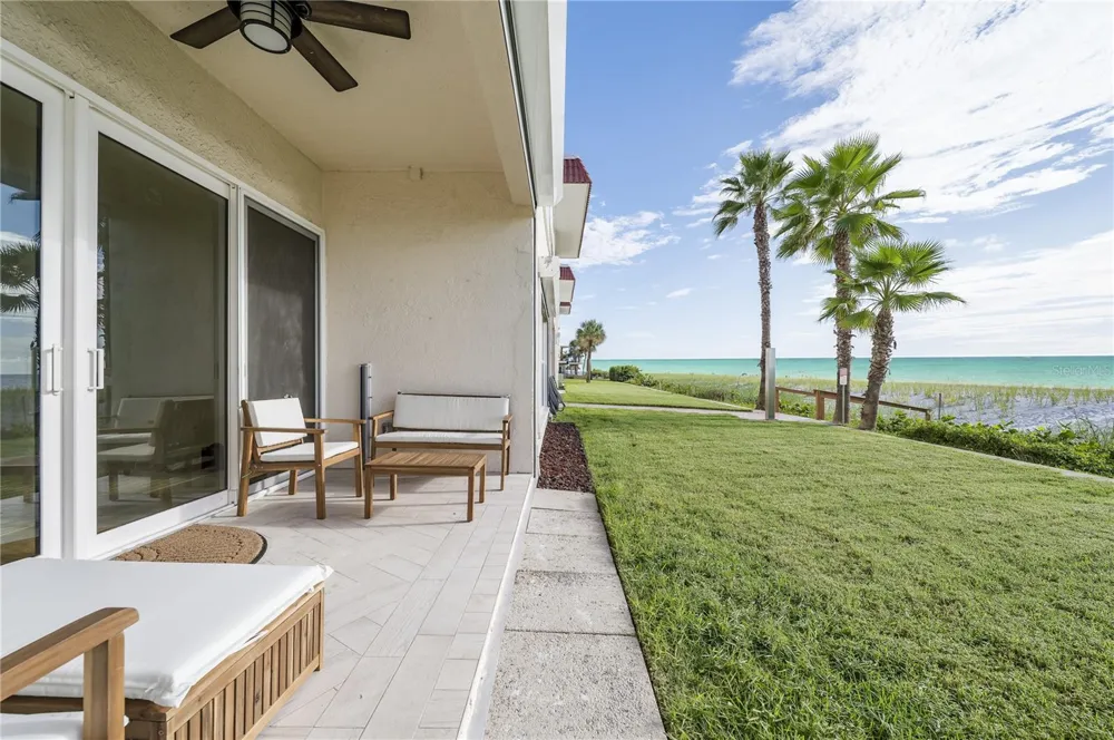 2900 GULF BOULEVARD #108 Belleair Beach, FL 33786