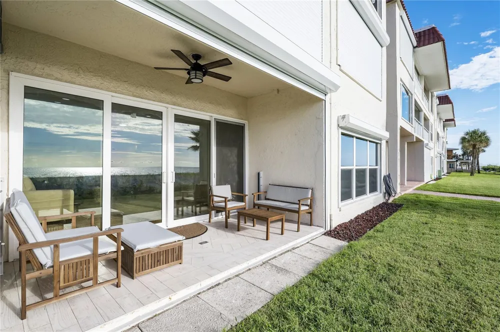 2900 GULF BOULEVARD #108 Belleair Beach, FL 33786