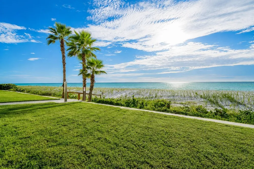 2900 GULF BOULEVARD #108 Belleair Beach, FL 33786