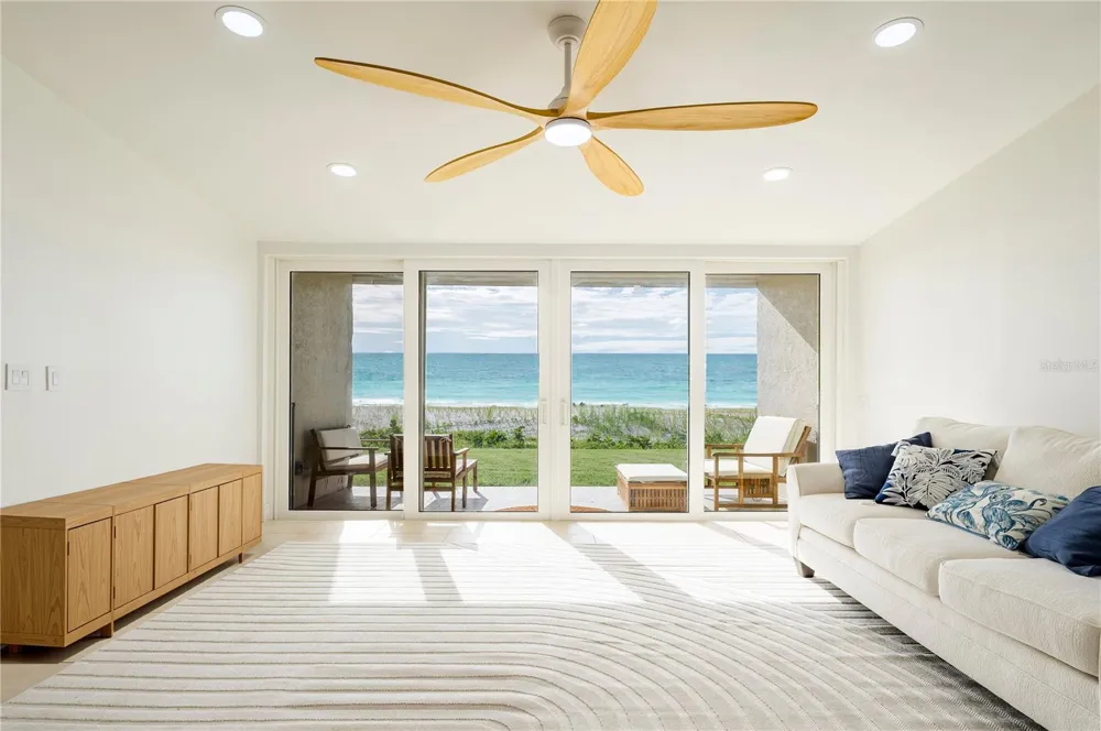 2900 GULF BOULEVARD #108 Belleair Beach, FL 33786