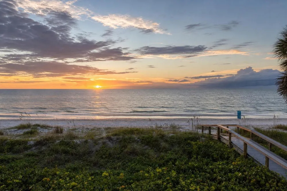 2900 GULF BOULEVARD #108 Belleair Beach, FL 33786